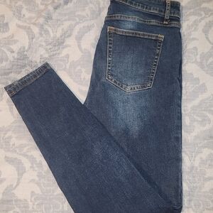 Women's Dark Blue Slim Fit Jeans